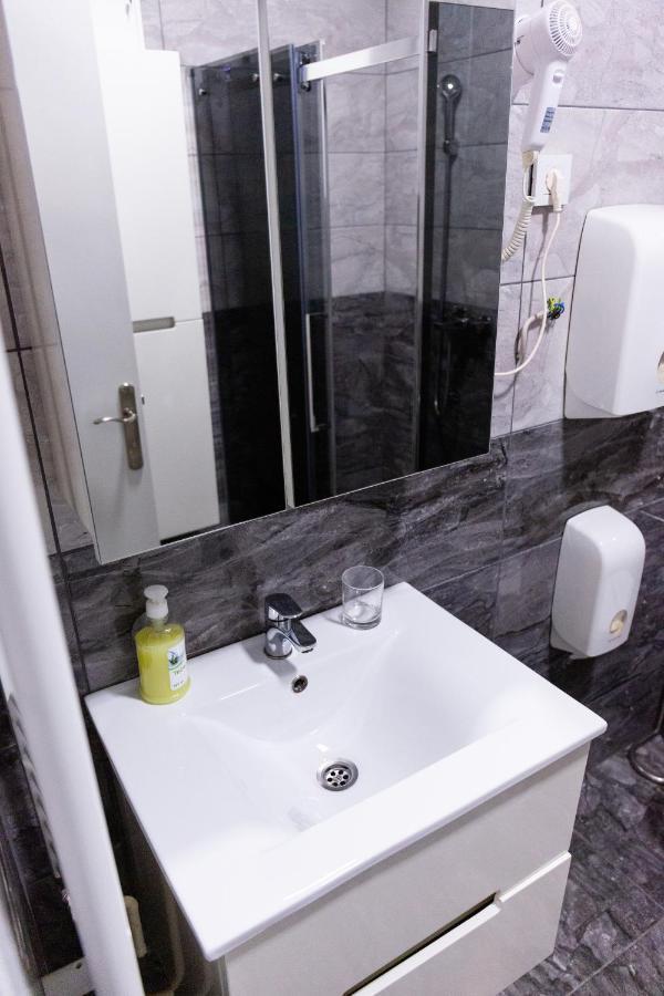 Spa Apartment Nalis Ni Exterior foto